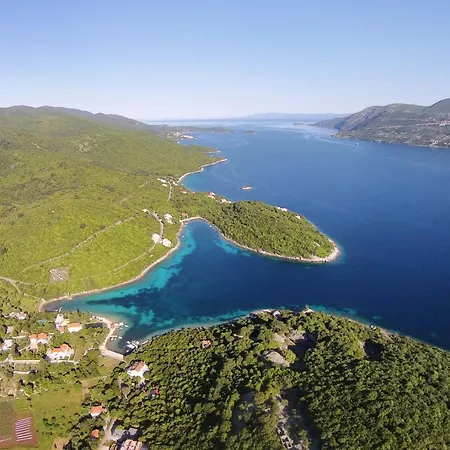 Apartment Apartments By The Sea Cove Vrbovica Bay - Vrbovica Zrnovo